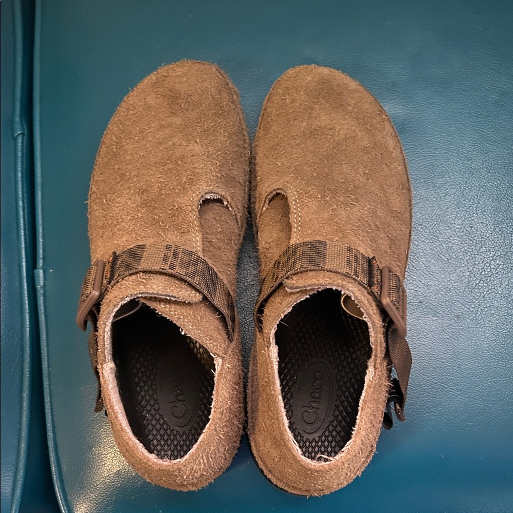 Chaco Women's Paonia Clog- Teak- Suede - Picture 12 of 16